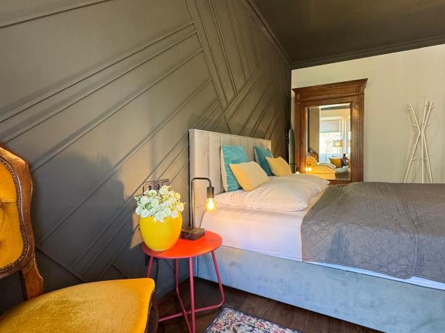 Amazing & charming studio Düsseldorf, Dusseldorf Amsterdam Apartments for Rent