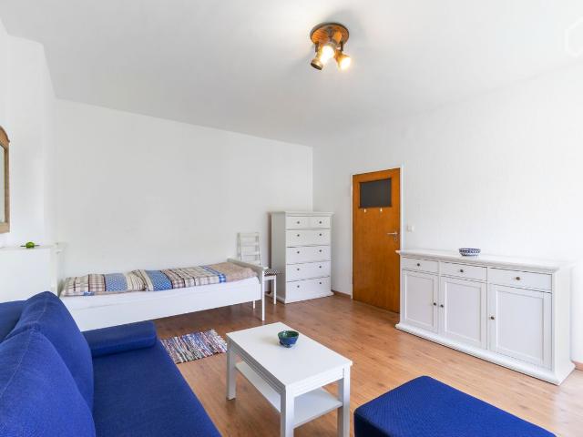 Amazing, clear, rustic apartment at metro U6, Berlin Amsterdam Apartments for Rent