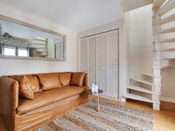 Amazing duplex 1BR/4P Musée du Louvre, Paris Amsterdam Apartments for Rent