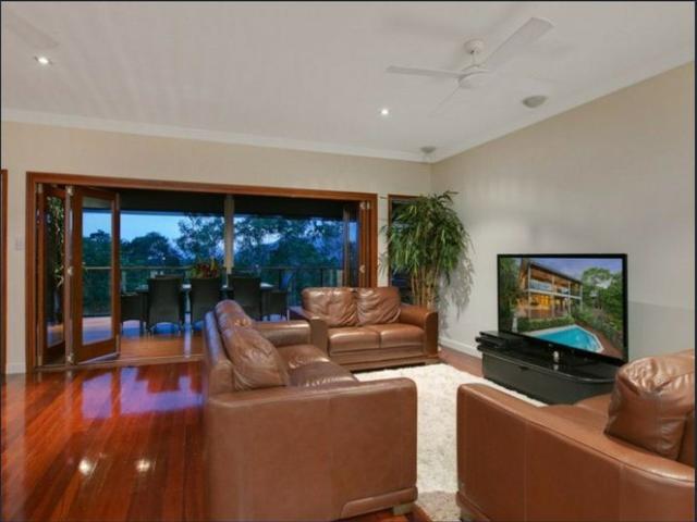 AMAZING EDGE HILL LOCATION!