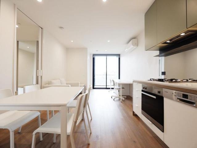 Amazing Fully Furnished 2 Bedroom Apartment FOR RENT