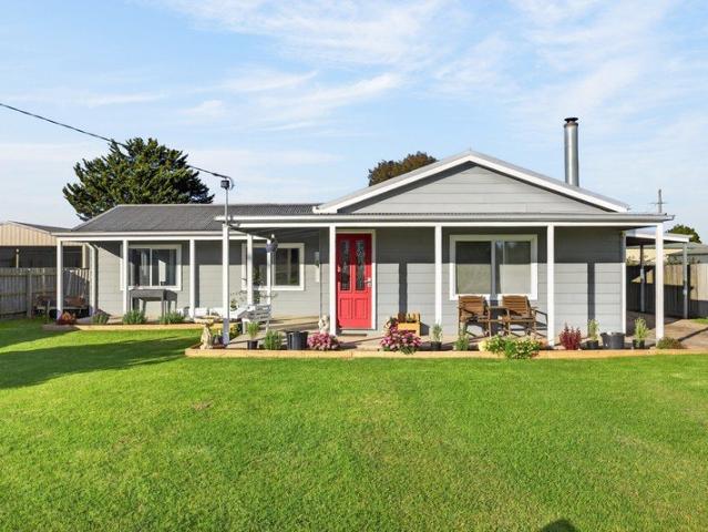 Amazing Family Home Ready For It's New Chapter