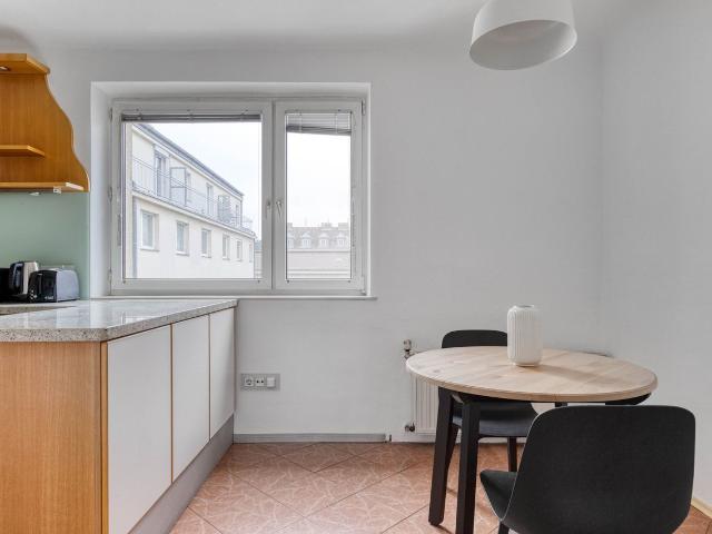 Amazing Favoriten 2BR, nr Metro U1, Vienna Amsterdam Apartments for Rent