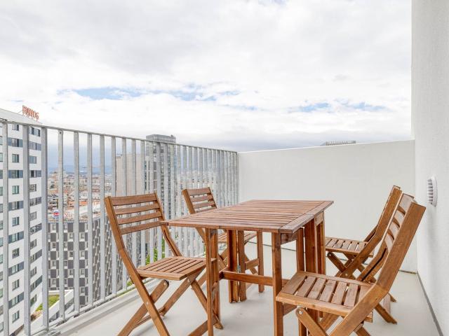 Amazing Favoriten 3BR w/ Gym, Lounge & Elevator nr Metro, Vienna Amsterdam Apartments for Rent