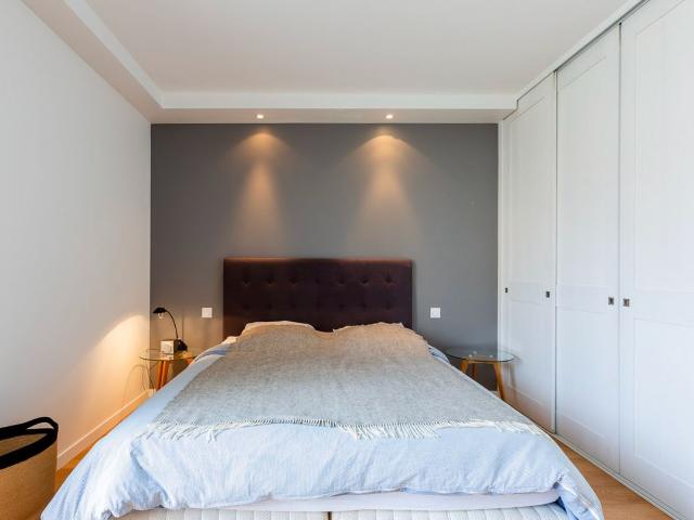 Amazing flat with a balcony!, Paris Amsterdam Apartments for Rent