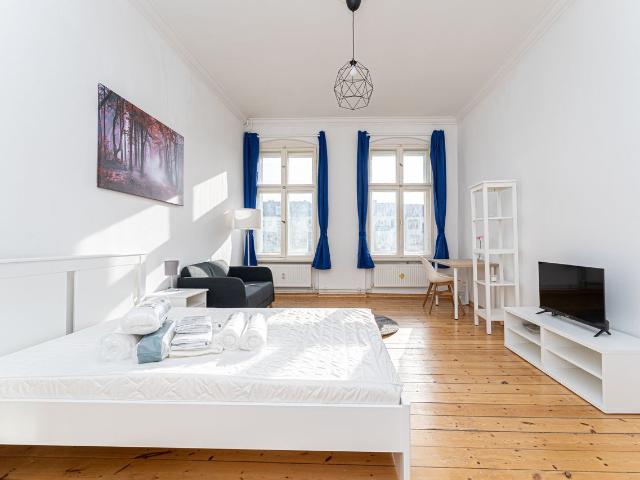 Amazing home in Prenzlauer Berg, Berlin Amsterdam Apartments for Rent