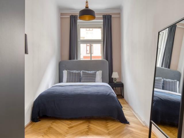 Amazing Josefstadt 2BR w/ Elevator, nr Shops & Dining