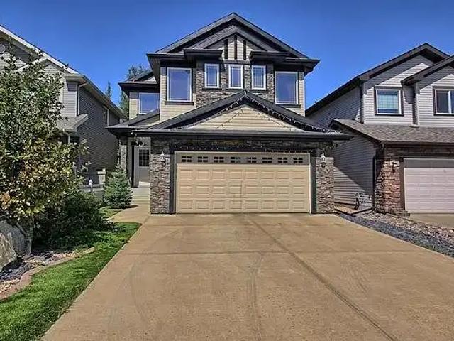 Amazing luxury Show home house with no maintenance backyard