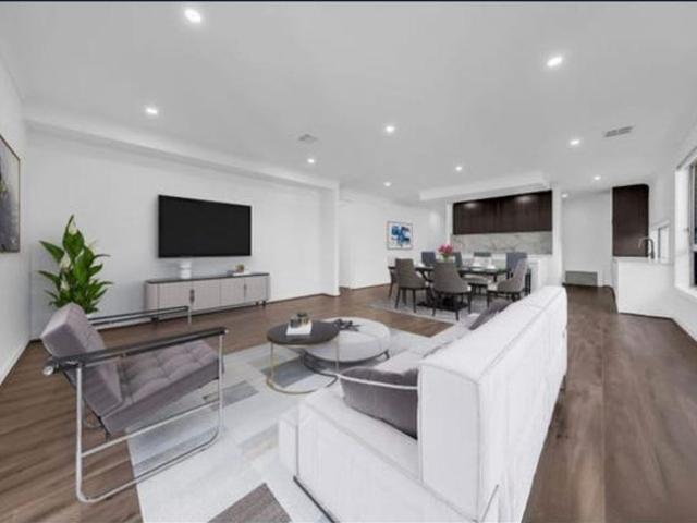Amazing lifestyle upgraded house!