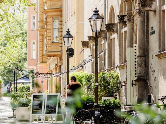 amazing location of beautiful appartment in the heart of Prenzlauer Berg Berlin, Berlin Amsterdam Apartments for Rent