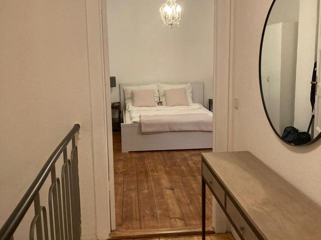 Amazing location. Calm Maisonette in the middle of Mitte, Berlin Amsterdam Apartments for Rent