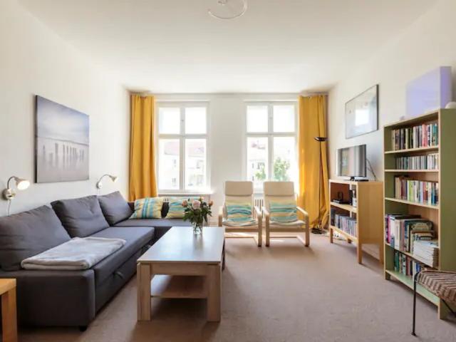 Amazing & lovely 2 room apartment just around the corner from castle Charlottenburg in Western central Berlin, Berlin Amsterdam Apartments for Rent