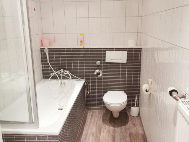 AMAZING Place on the SUPER CENTRAL Steinstrasse!, Dusseldorf Amsterdam Apartments for Rent