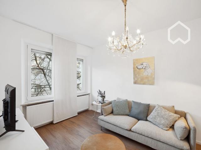 Amazing & pretty apartment conveniently located, Nurnberg Amsterdam Apartments for Rent