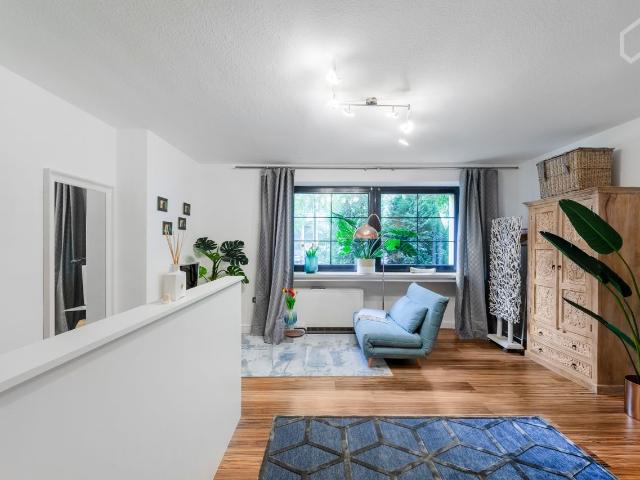 Amazing studio in Düsseldorf, Dusseldorf Amsterdam Apartments for Rent