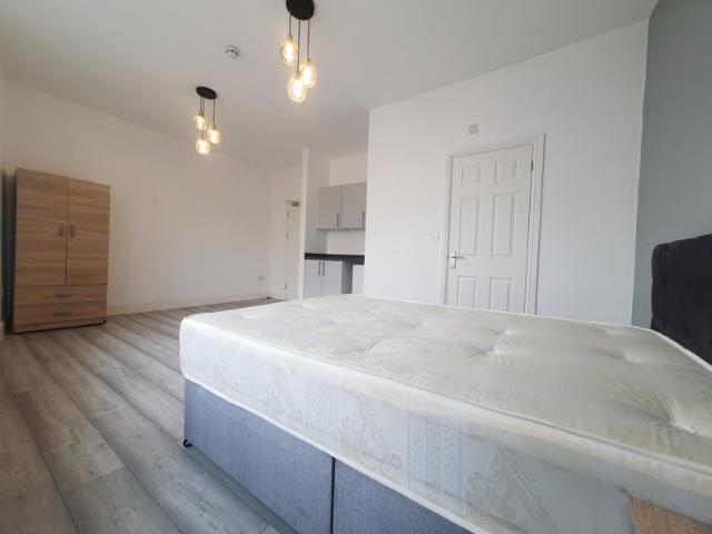 Amazing Studio room Available!✨