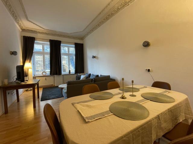 Amazing spacious apartment located next to Sankt Peters church