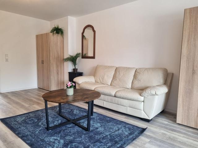 Amazing, three bedroom apartment in Friedrichsdorf with big balcony, Friedrichsdorf Amsterdam Apartments for Rent