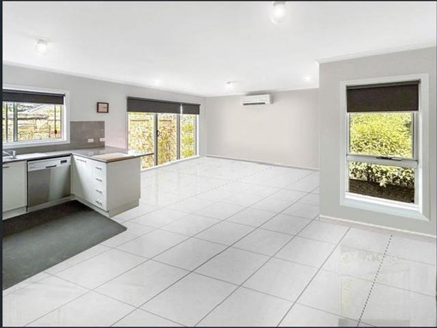 Amazing Three Bedroom Town House