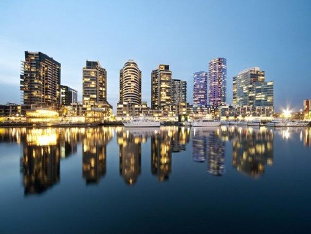 Amazing View Harbourside Lifestyle Apartment for Sale!