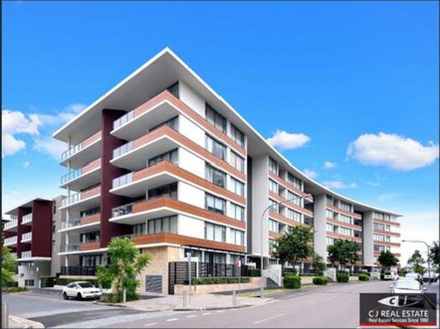 Amazing waterfront, water view, Waters Edge lifestyle Available for lease