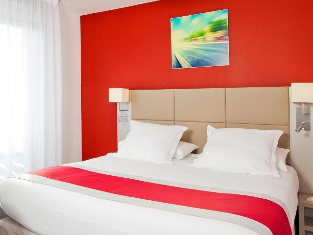Amazing & wonderful studio conveniently located Bagneux
