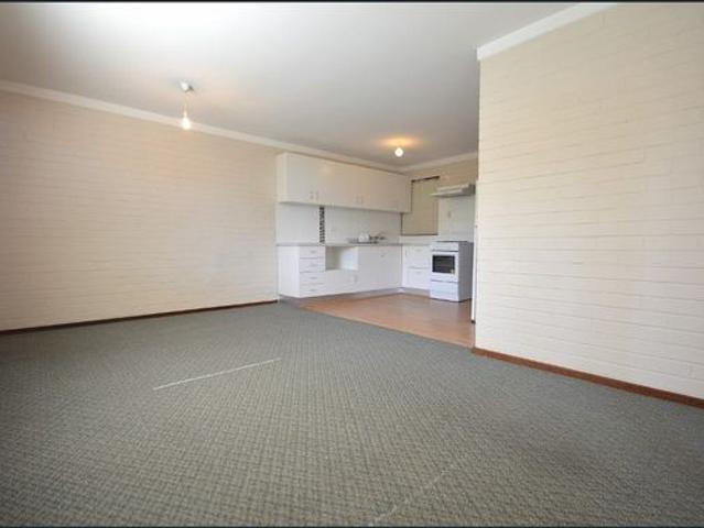 AMAZING 2X1 HOME 250m FROM UWA!