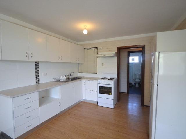 AMAZING 2X1 HOME 250m FROM UWA!