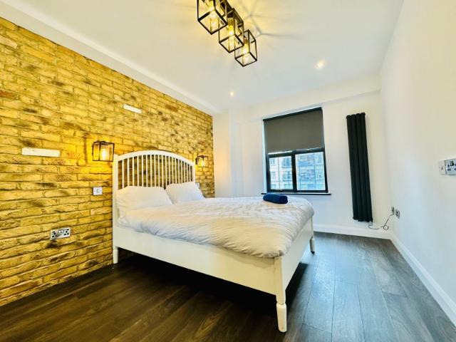 Amazing 2 bedroom flat to let in Mile End
