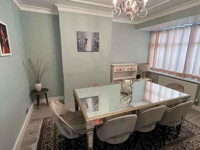 Amazing 3 Bed House to Let in Stanmore HA7 for £2650PCM