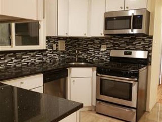 Amazing 3 bedr 1 bth, Private parking