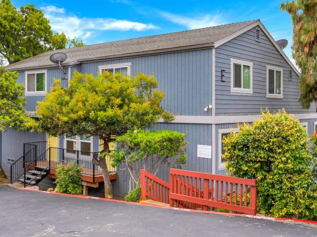 Amazing 3 bedroom Townhome! Move in Now!