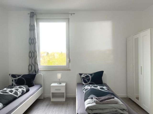 Amazing 4 Bed Apartment for fitters, Osnabruck Amsterdam Apartments for Rent