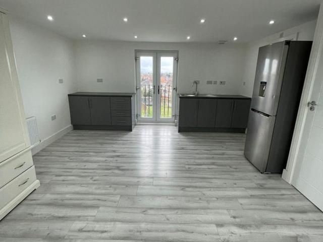 Amazins Studio Flat Available Immediately