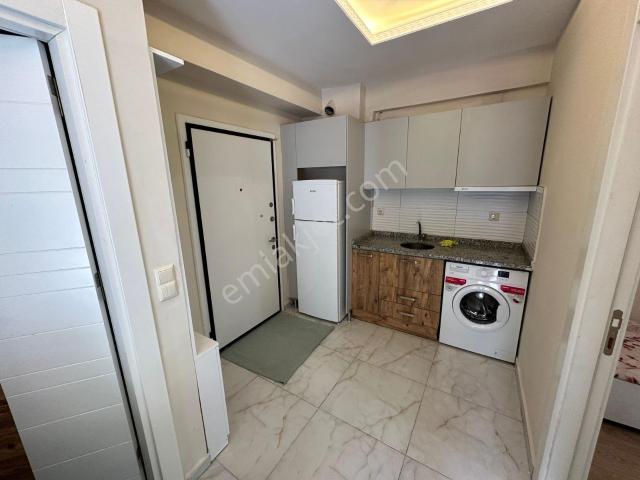 Amazon'dan Üniversite Civarı Havuzlu Site İçerisinde Eşyalı 2+0