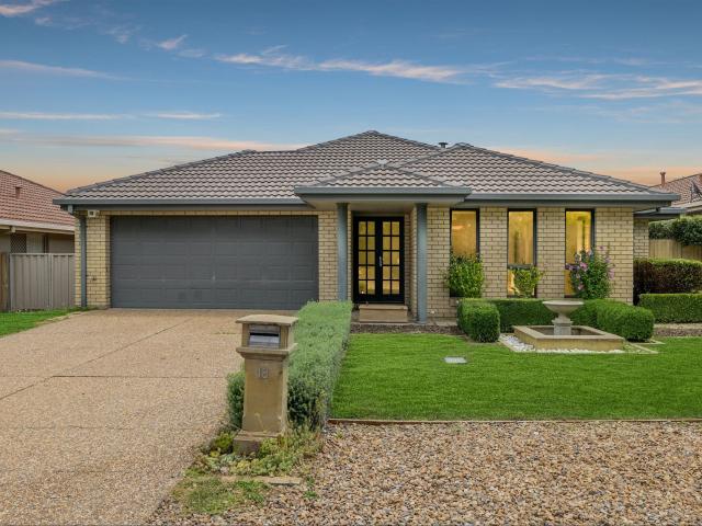Amaroo, 18 Heatherdale Street