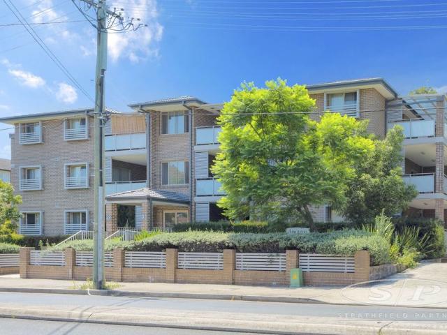 Amaroo Apartments