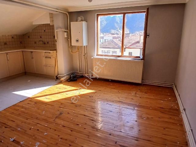 Amasya Merkez Hacılar Meydanında 1+1 Kiralık Daire