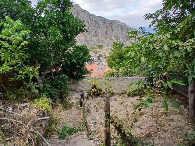 Amasya Merkez Üçler Mahallesinde Manzaralı Müstakil Bahçeli Ev