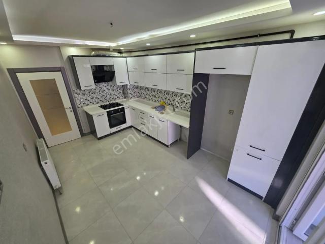 Çambaşı Caddesinde 3+1 Full Yapılı Satılık Daire | Masrafsız Ve Merkezi Konumda