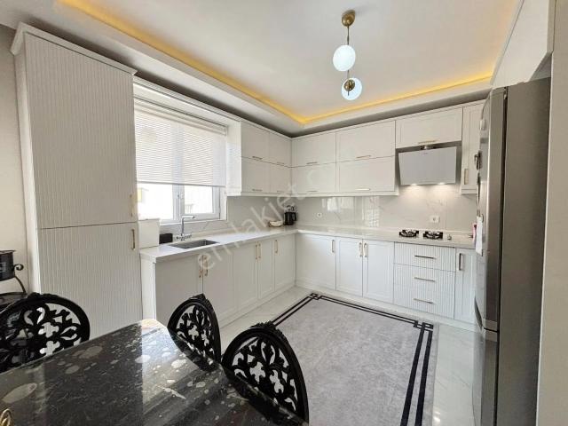 Çambaşı Caddesinde 3+1 Full Yapılı Satılık Daire | Site Konsepti