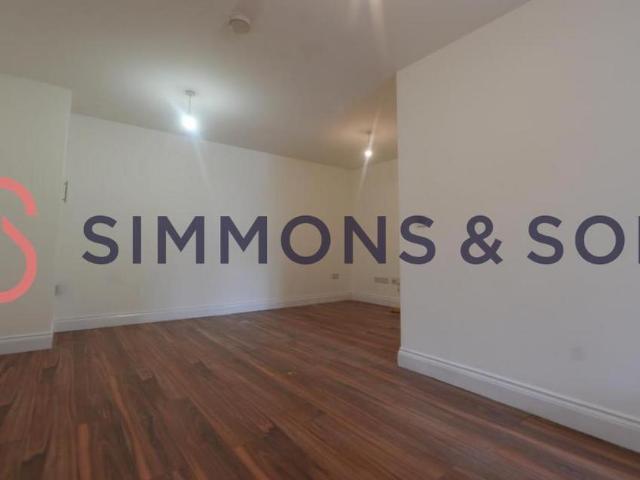 Ambassador House Farnham Road Slough. 1 bed flat to rent £1,050 pcm £242 pw