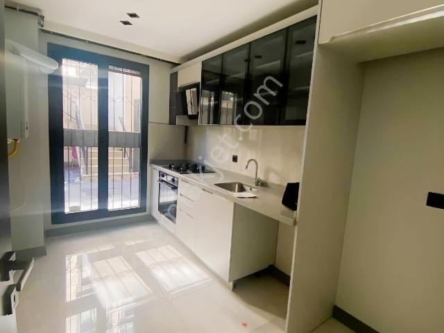 Ambarlıda İlkokul Yanı 2+1 1 Yıllık Site İçi Kiralık