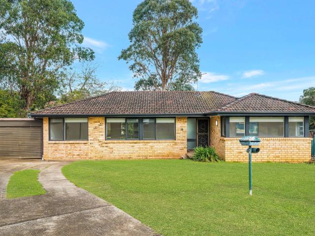 Ambarvale 12 Tisher Place