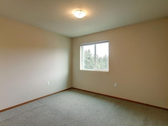 Ambaum Place II | Modern Studio and 1 Bedroom Layouts w/ In 1 Bedroom Apartment for Rent at 12210 Ambaum Blvd Sw, Burien, WA 98146