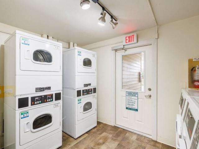 Amber Glen Apartments 2 Bedroom Apartment for Rent at 8530 5th Ave W, Everett, WA 98204 Westmont