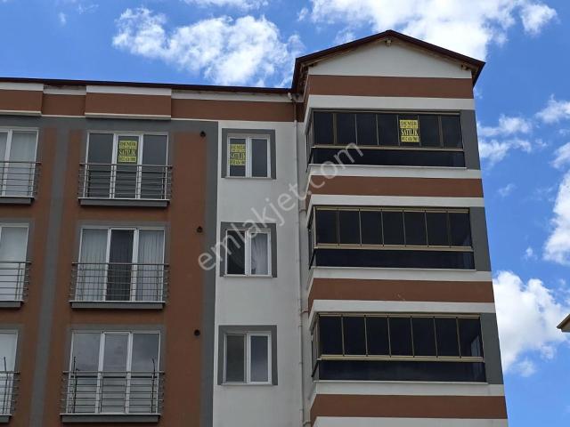 Amber Sitesinde Satılık 3+1