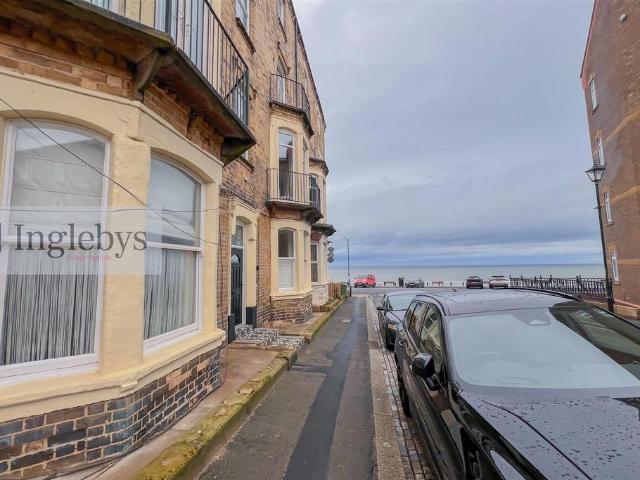 Amber Street, Saltburn By The Sea 2 bed apartment to rent £750 pcm £173 pw