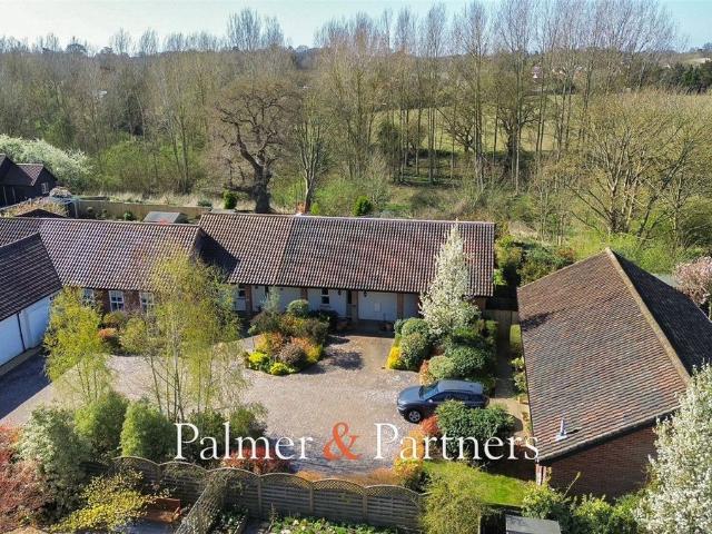 Amberfield Drive, Nacton, Ipswich, Suffolk IP10, 2 bed bungalow to rent, £1,800 pcm | PrimeLocation