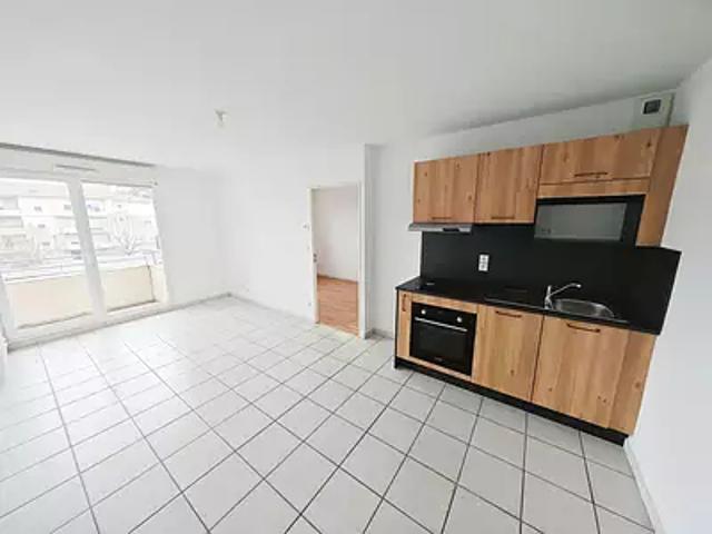 Ambérieu en Bugey 01500 Location appartement 2 pièces t2 parking
